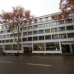 X-Tra Hotel